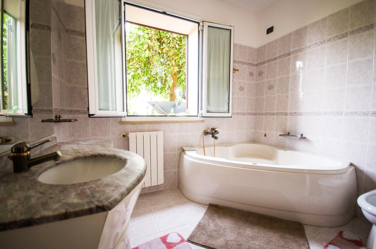 Beb Brusce' Franco E Tina Bed & Breakfast Ragusa Bagian luar foto