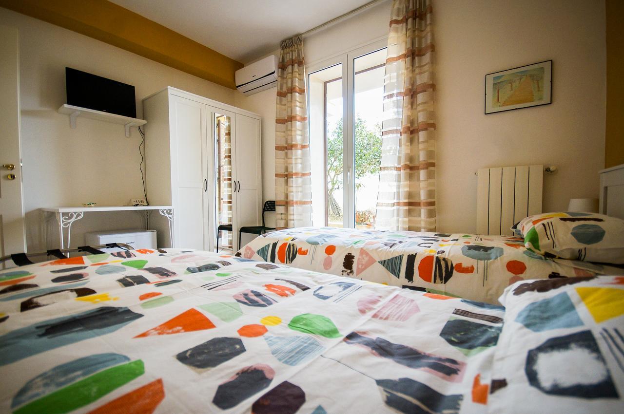 Beb Brusce' Franco E Tina Bed & Breakfast Ragusa Bagian luar foto